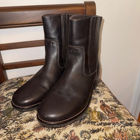 👢 L.L.Bean Brown Leather Chelsea Ankle Boots Women’s 9 Made in Portugal - Picture 3 of 14
